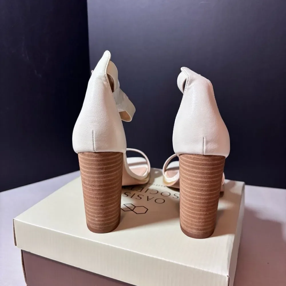 Oasis Society Nyla Heels in White Size 9 NEW in box